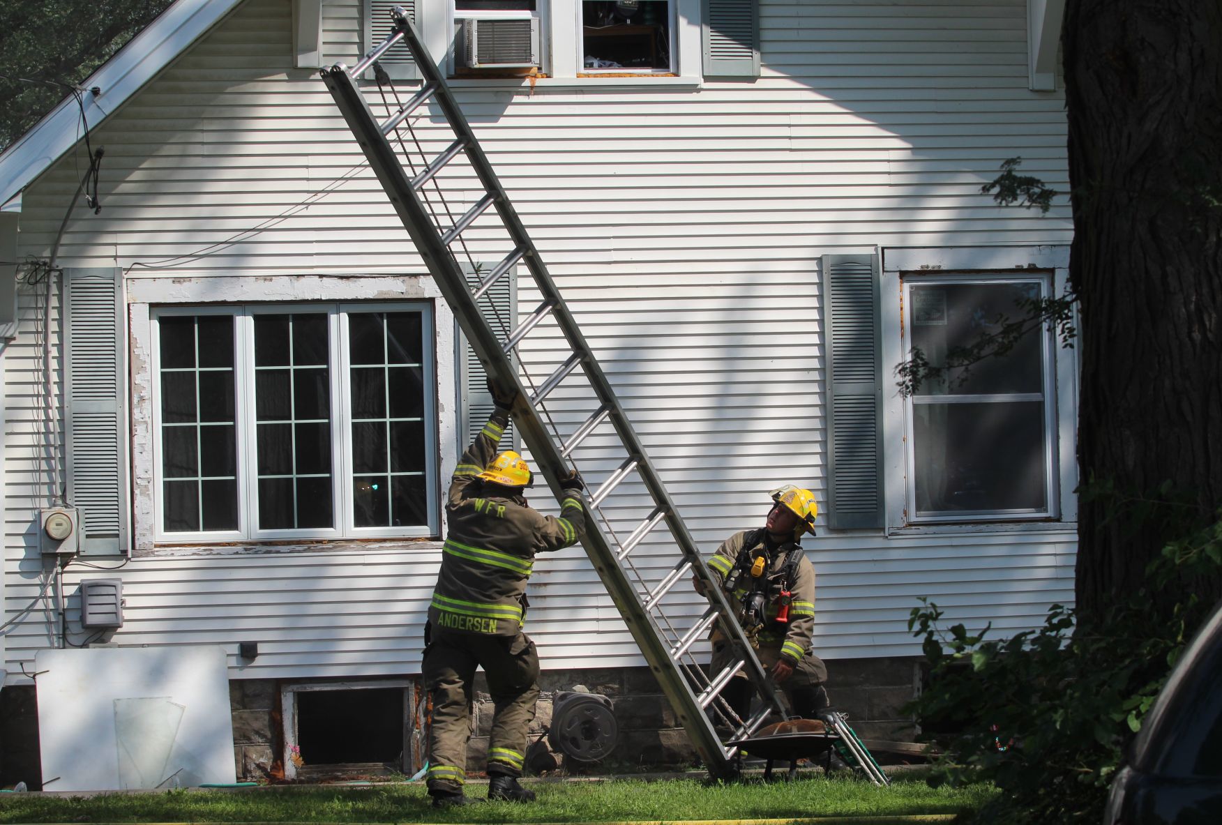 082718jr-milton-fire-1